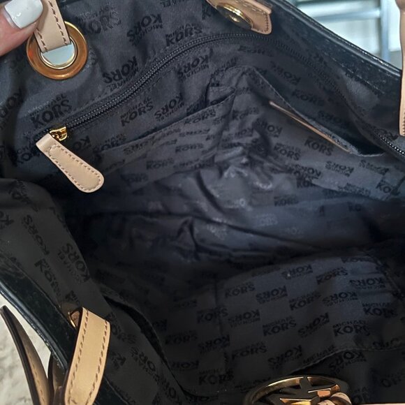NWT Authentic Michael Kors Jet Set Leather Medium Tote Bag, Black - Picture 6 of 10